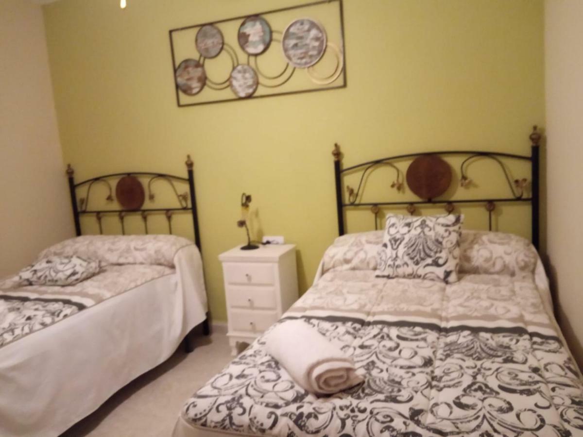 Apartamento Turistico La Victoria Trujillo Exterior photo